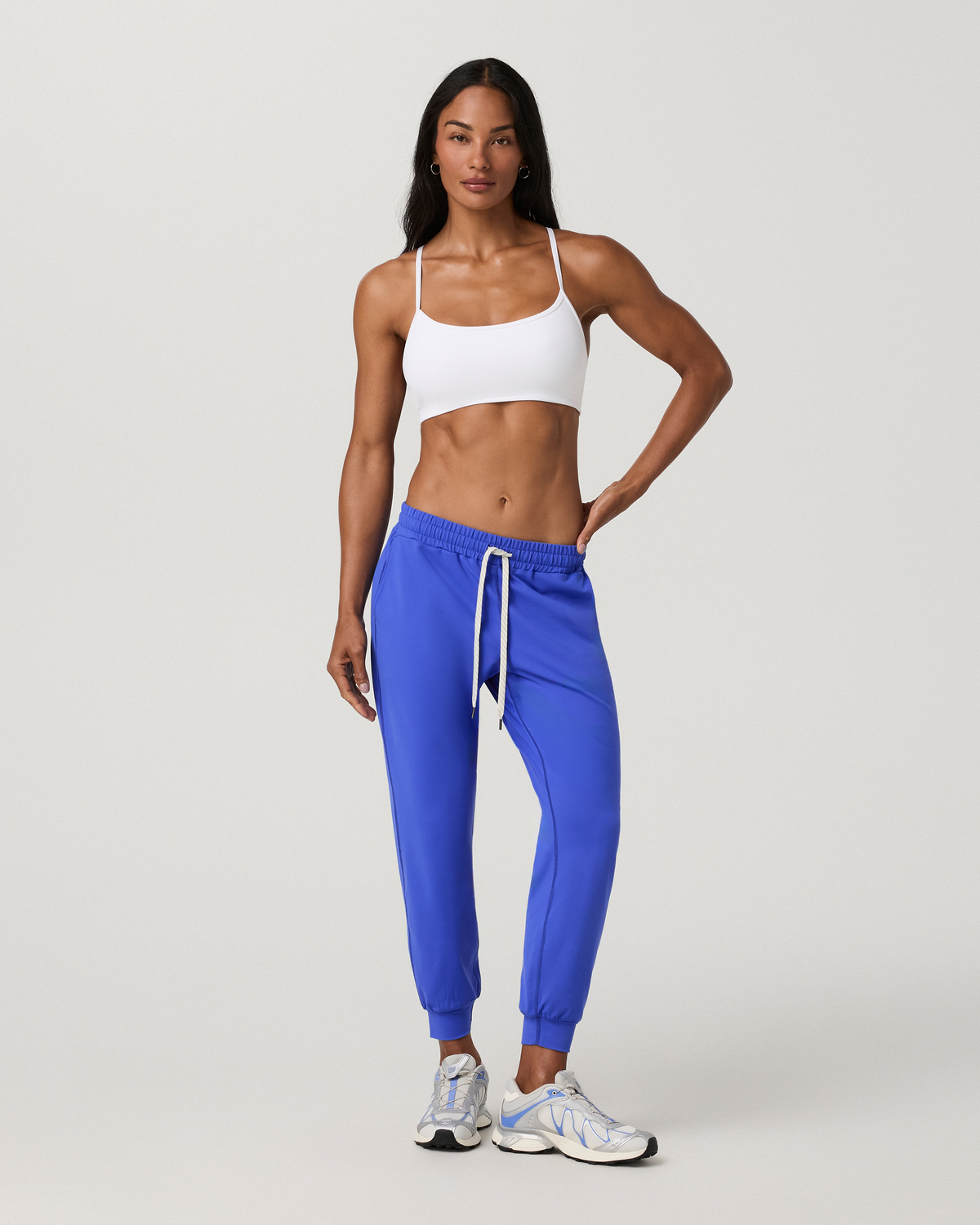 Performance Jogger - US 5771
