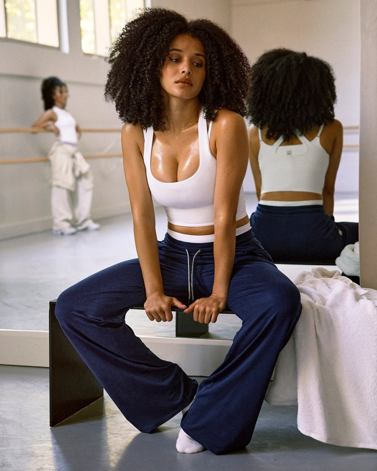 Halo Essential Wideleg Pant - US 7753