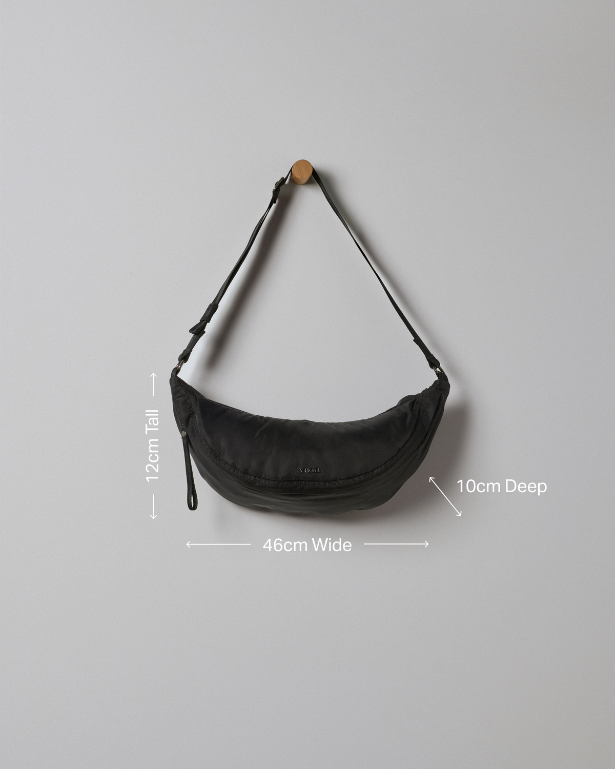 Vuori Arden Crescent Sling - US 4905