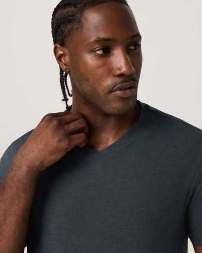 Strato Tech V-Neck Tee - US 7767