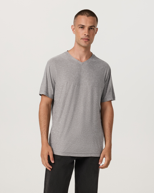 Strato Tech V-Neck Tee - US 4552