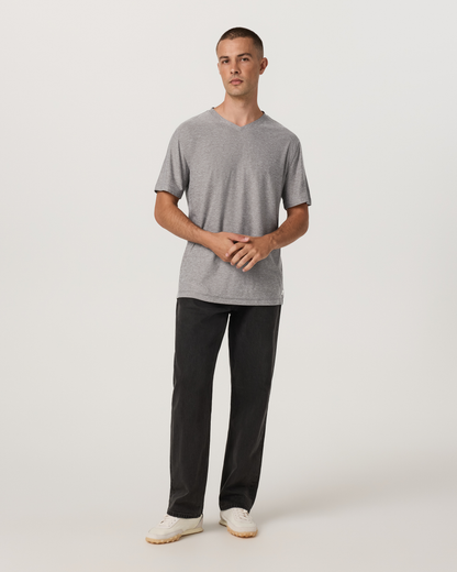 Strato Tech V-Neck Tee - US 4552