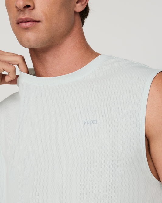 Sleeveless Strato Breathe Tank - US 6862