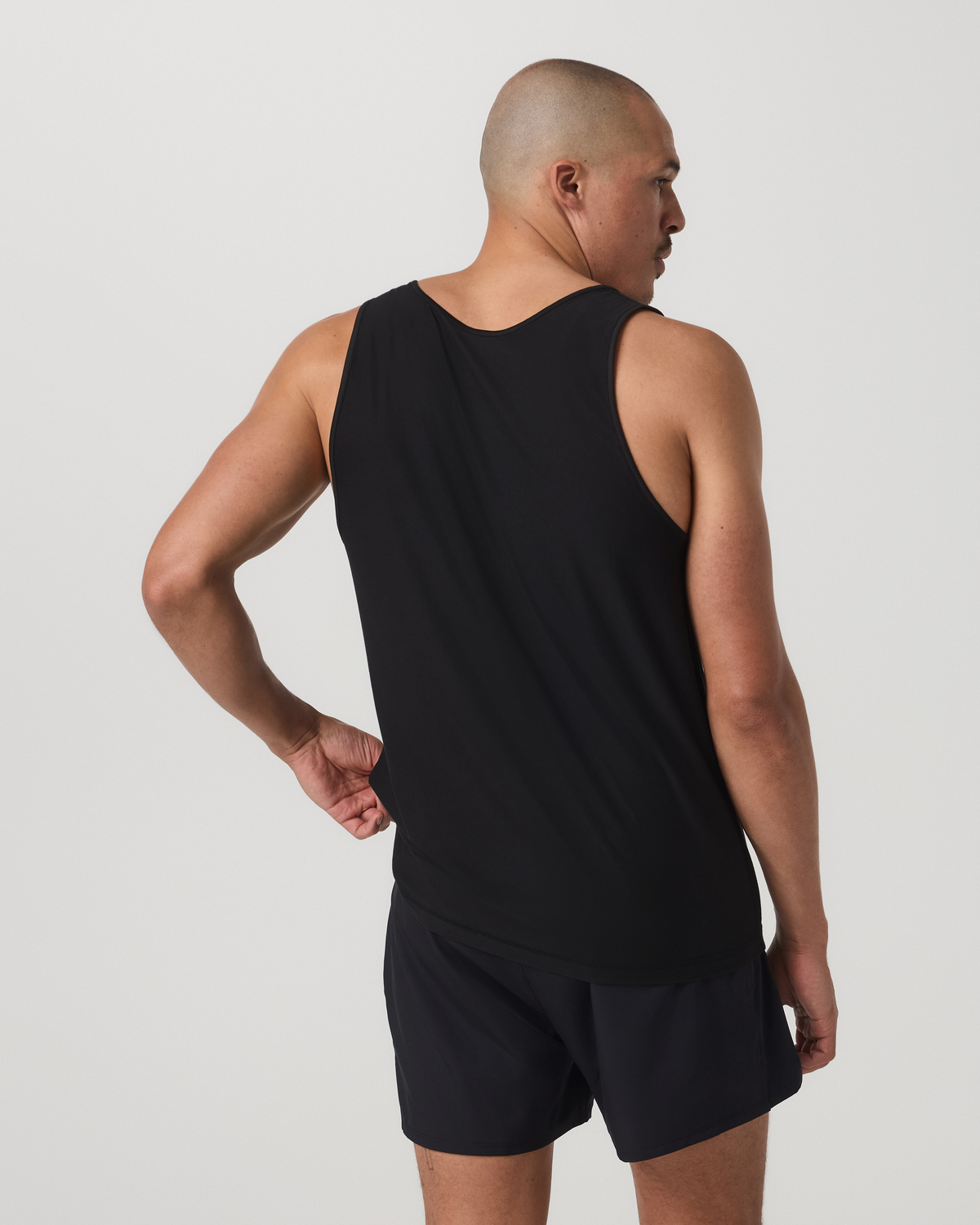Strato Tech Tank - US 8777