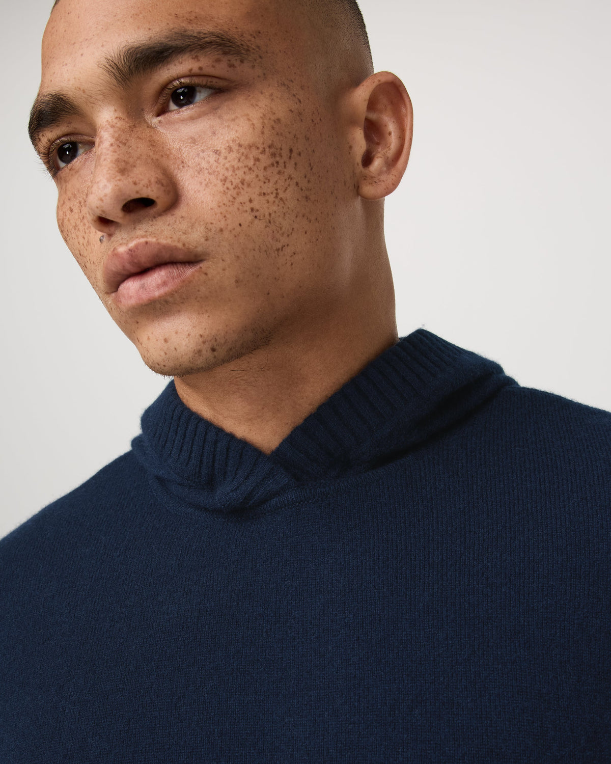 Berik Cashmere Hoodie - US 2365