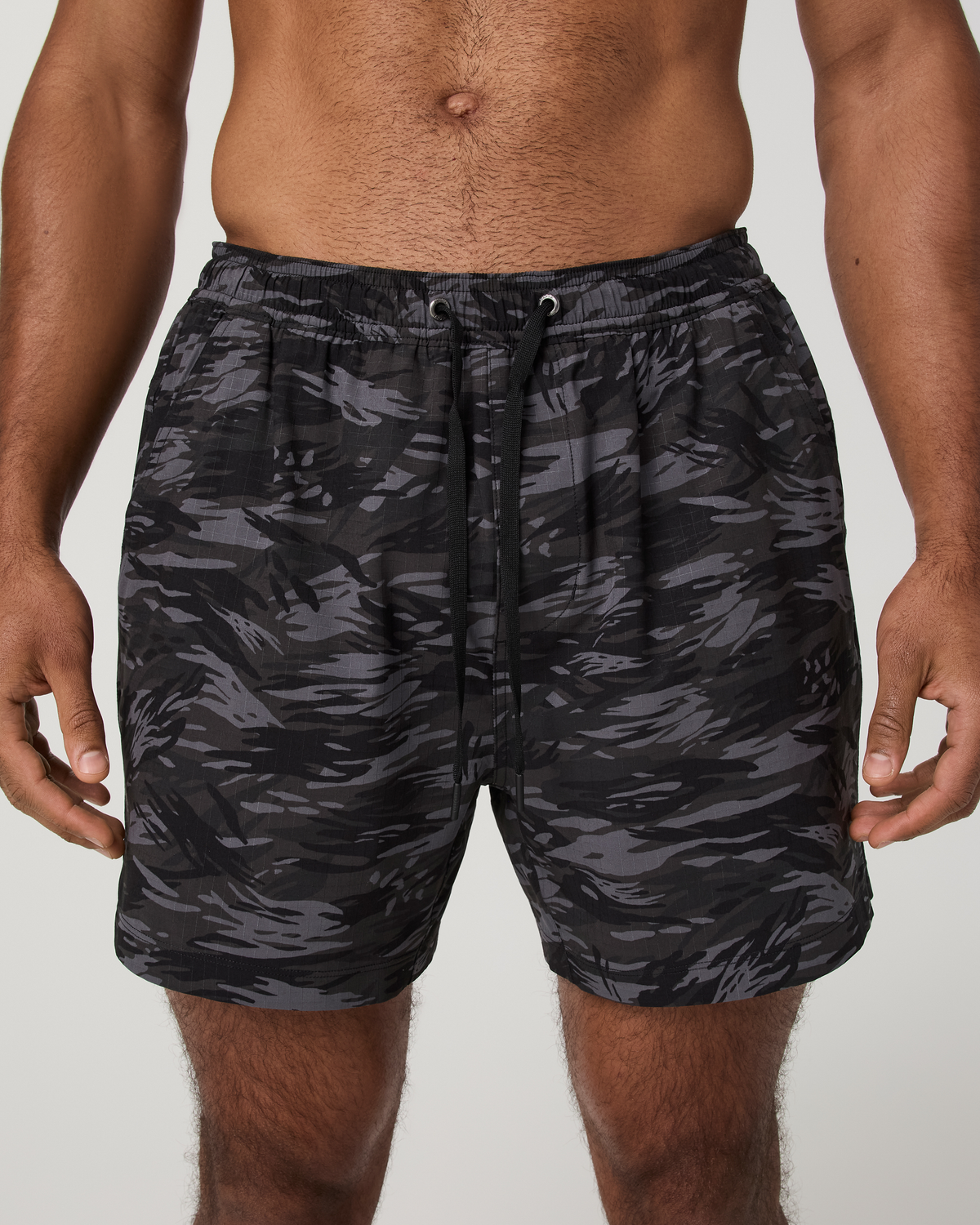 Vuori HardKore Short Lined 5" - US 3512