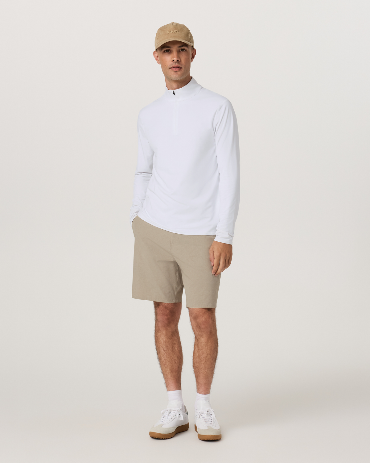 Aim Short - US 6783