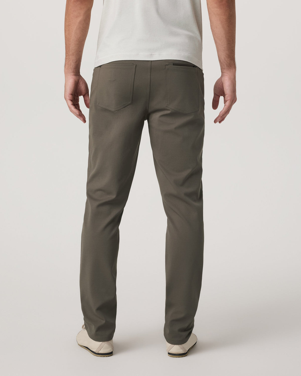 Vuori Meta™ Twill Pant Classic Fit 32" - US 7946