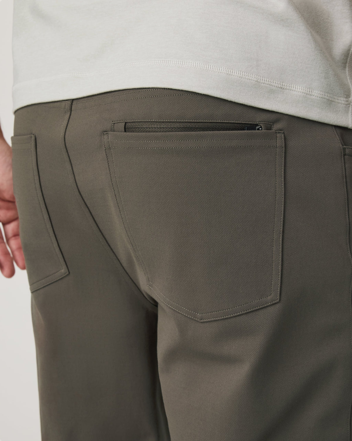 Vuori Meta™ Twill Pant Classic Fit 32" - US 7946