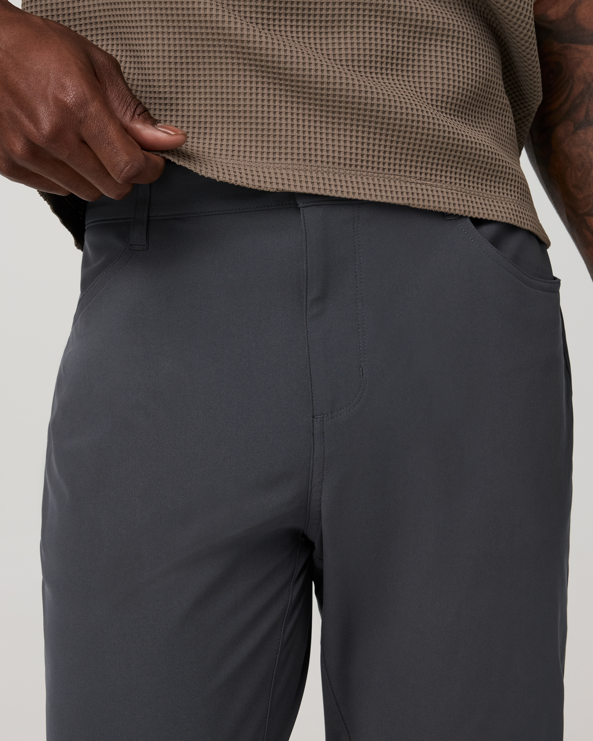 Vuori Meta™ Pant Athletic Slim Fit 32" - US 6390