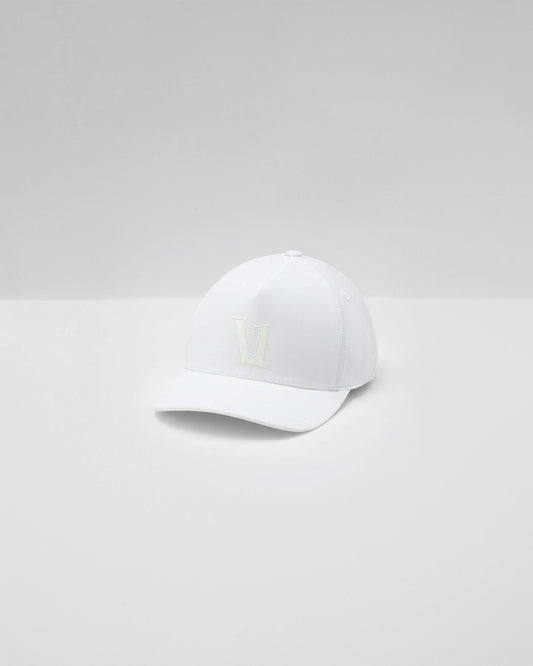 Magnitude Hat - US 9583