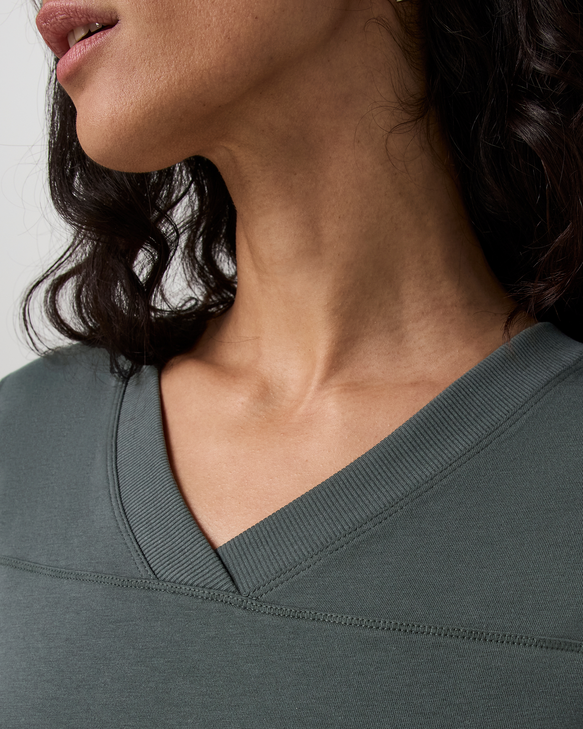 Short Sleeve Tuvalu Double V Neck - US 3011