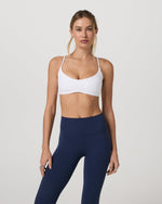 Vuori AllTheFeels™ Strappy Back Bra - US 8487