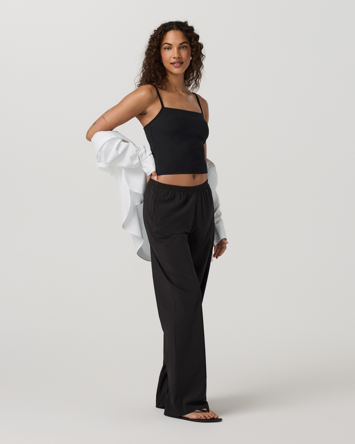 Pose Support Cami - US 9932