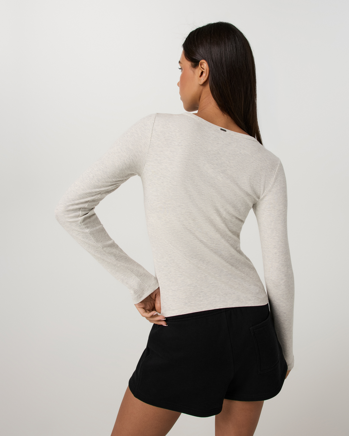 Long Sleeve Pose Subtle Scoop - US 4992