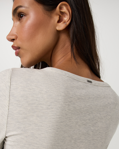 Long Sleeve Pose Subtle Scoop - US 4992