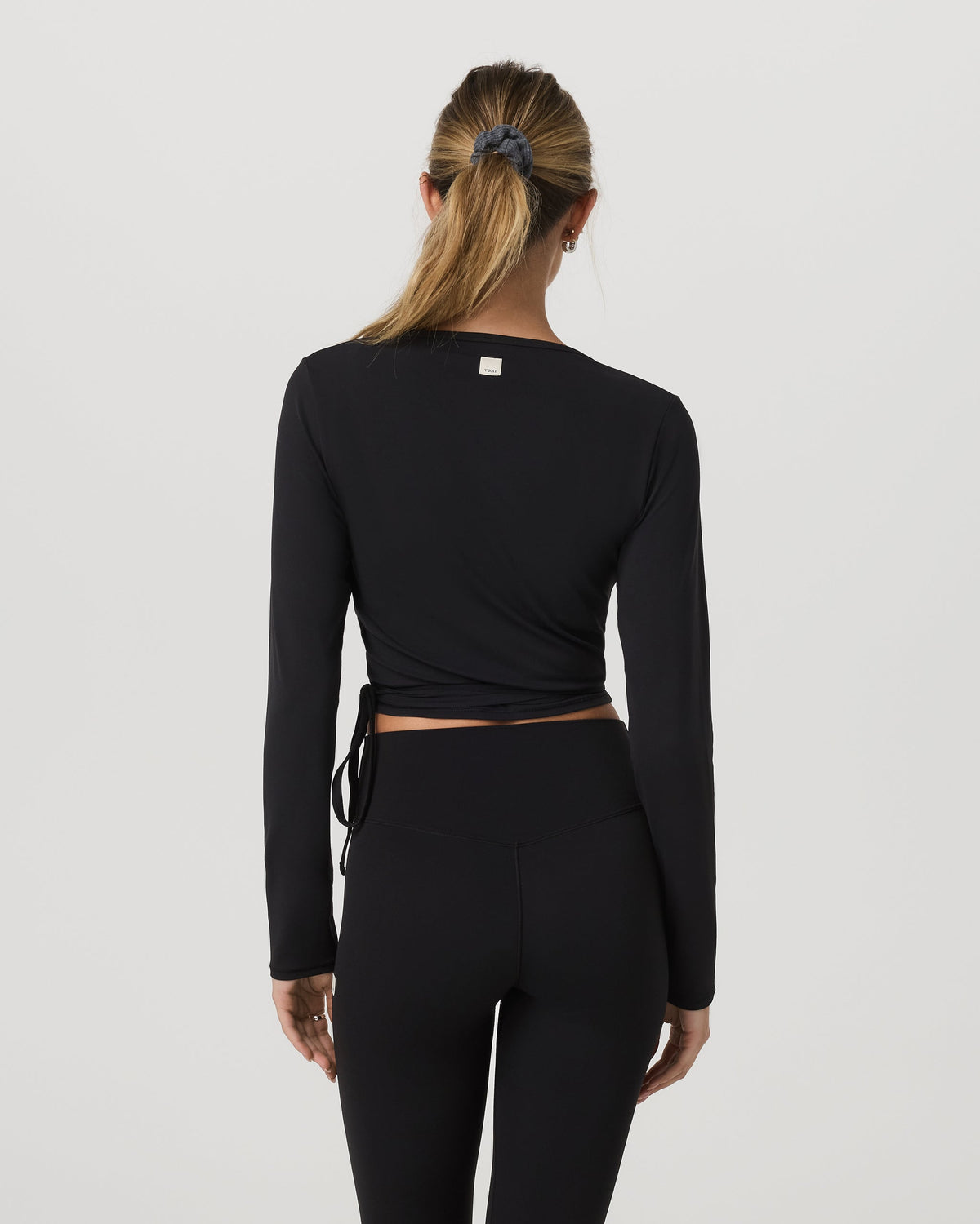Vuori AllTheForm™ Wrap Top - US 4481