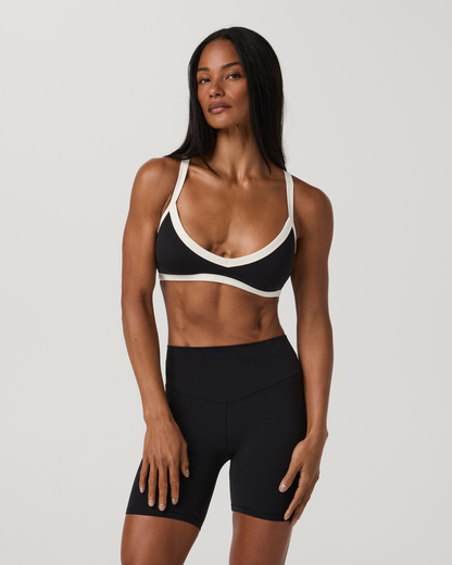 Vuori AllTheForm™ V Neck Bra - US 4436