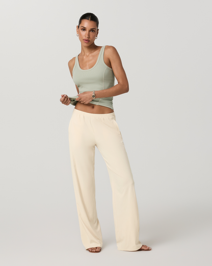 Pose Seams Tank - US 7099