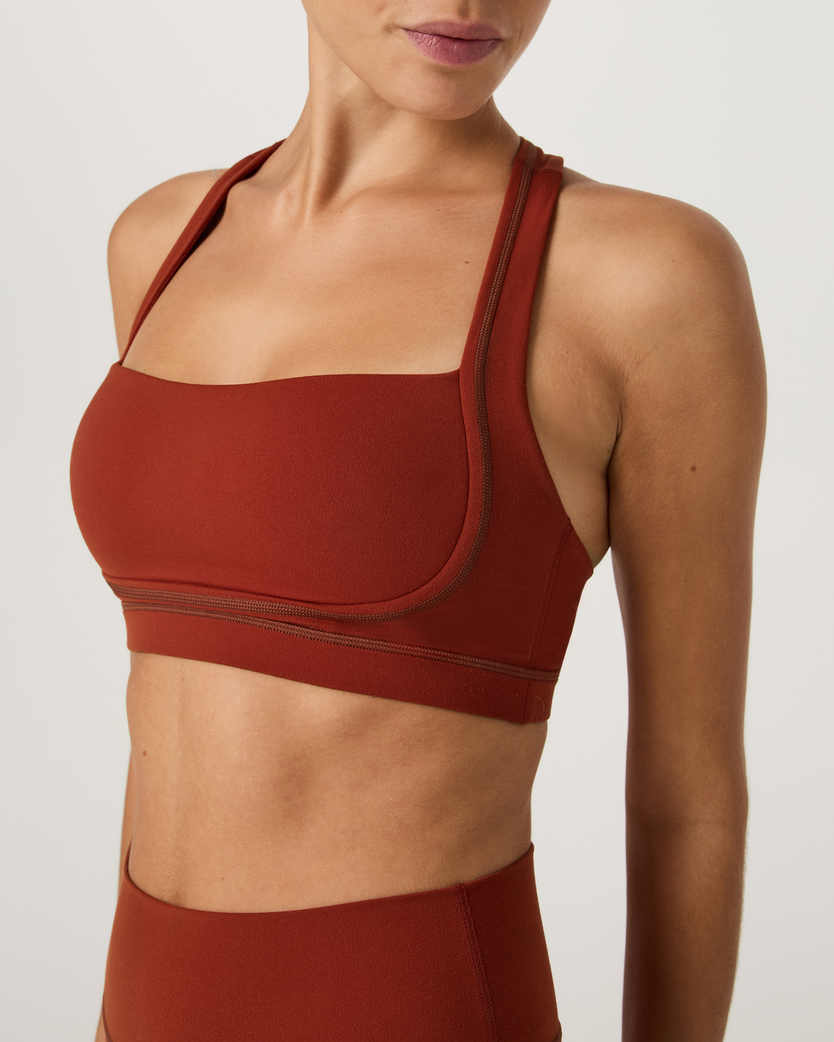 Vuori AllTheFeels™ Linework Bra - US 8768