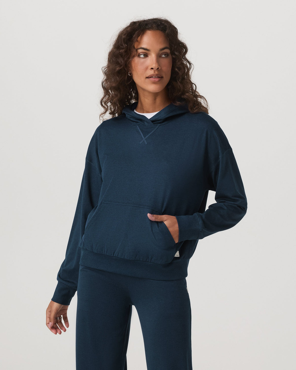 Halo Modern Pullover Hoodie - US 0374