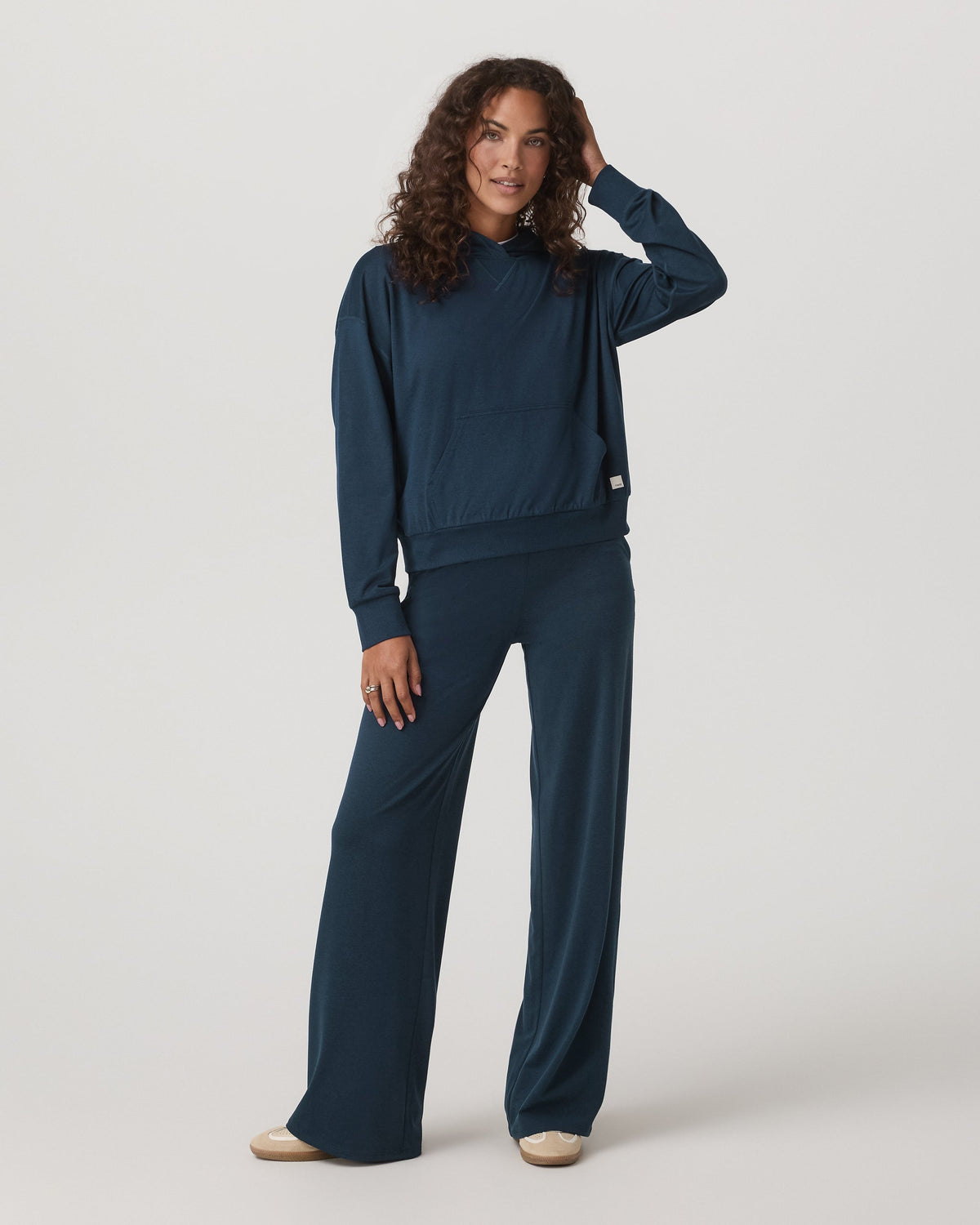 Halo Modern Pullover Hoodie - US 0374