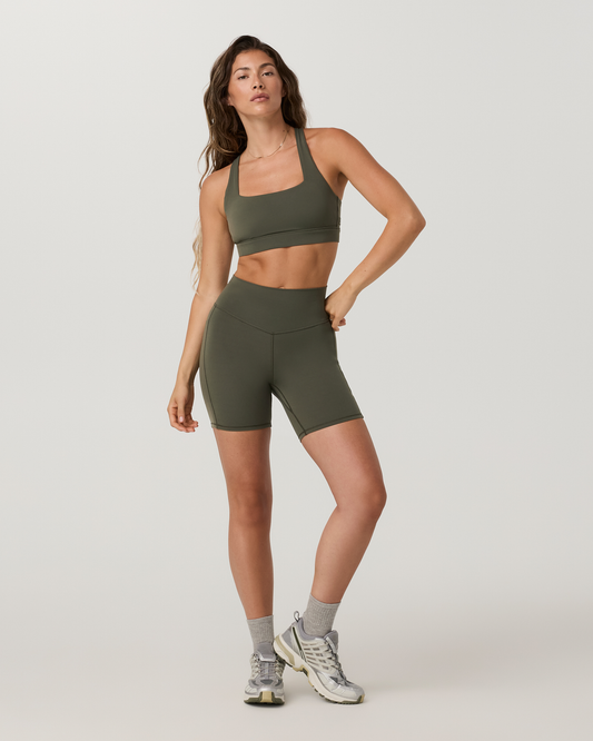 Vuori AllTheForm™ Pocket Short 6" - US 5838