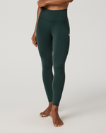 Vuori AllTheFeels™ Legging - Short - US 0525
