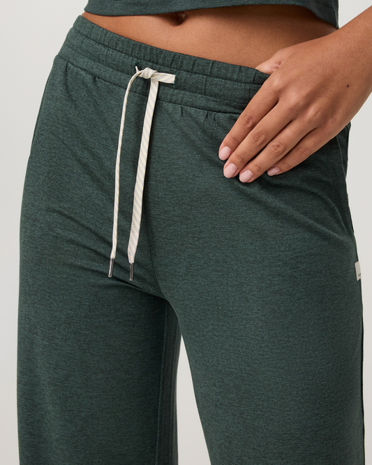 Halo Essential Wideleg Pant - US 4388
