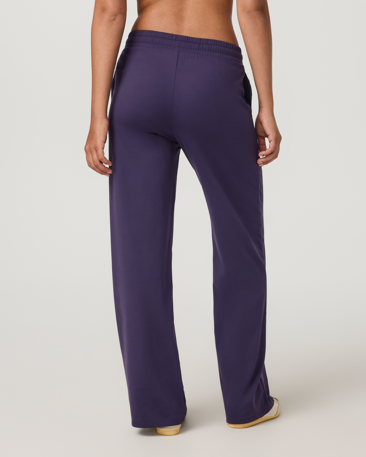 Halo Essential Wideleg Pant - US 9142