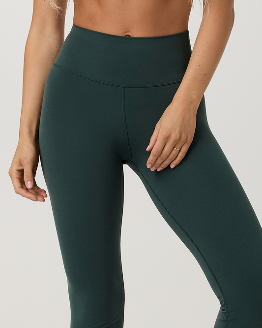 Vuori AllTheFeels™ Slim Flare - US 4886