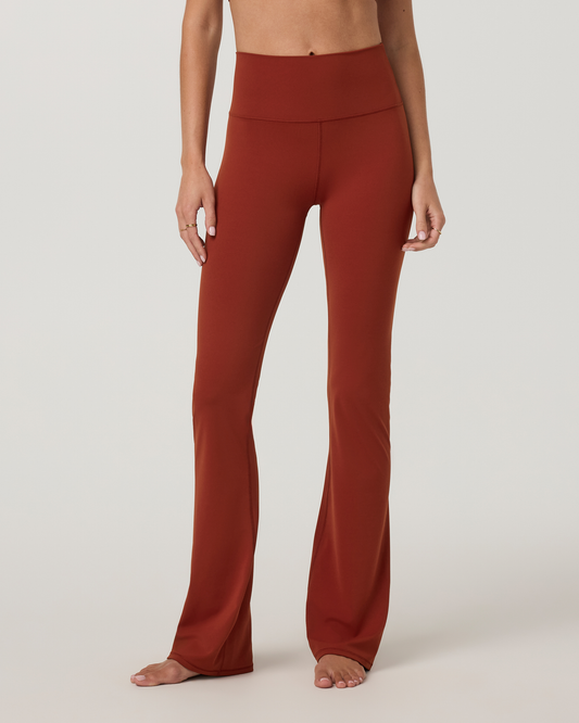 Vuori AllTheFeels™ Slim Flare - US 6510