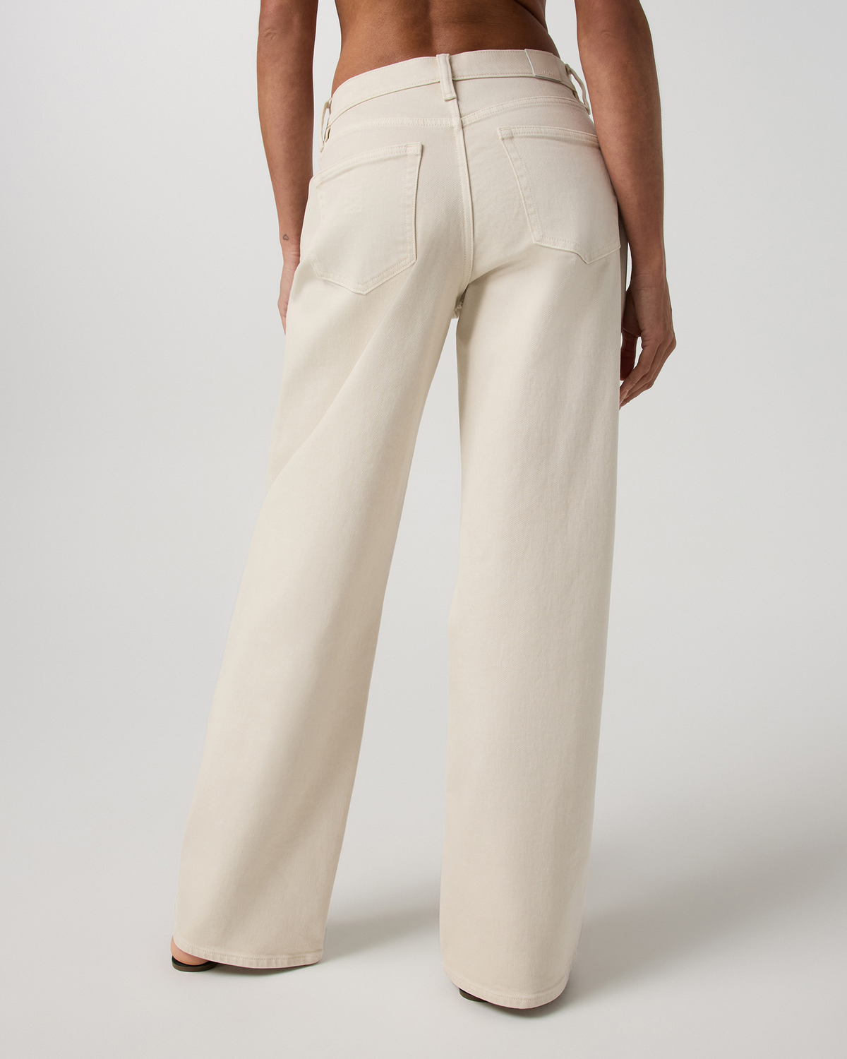Women's Vuori Vintage Wideleg Jean 30" - US 0868