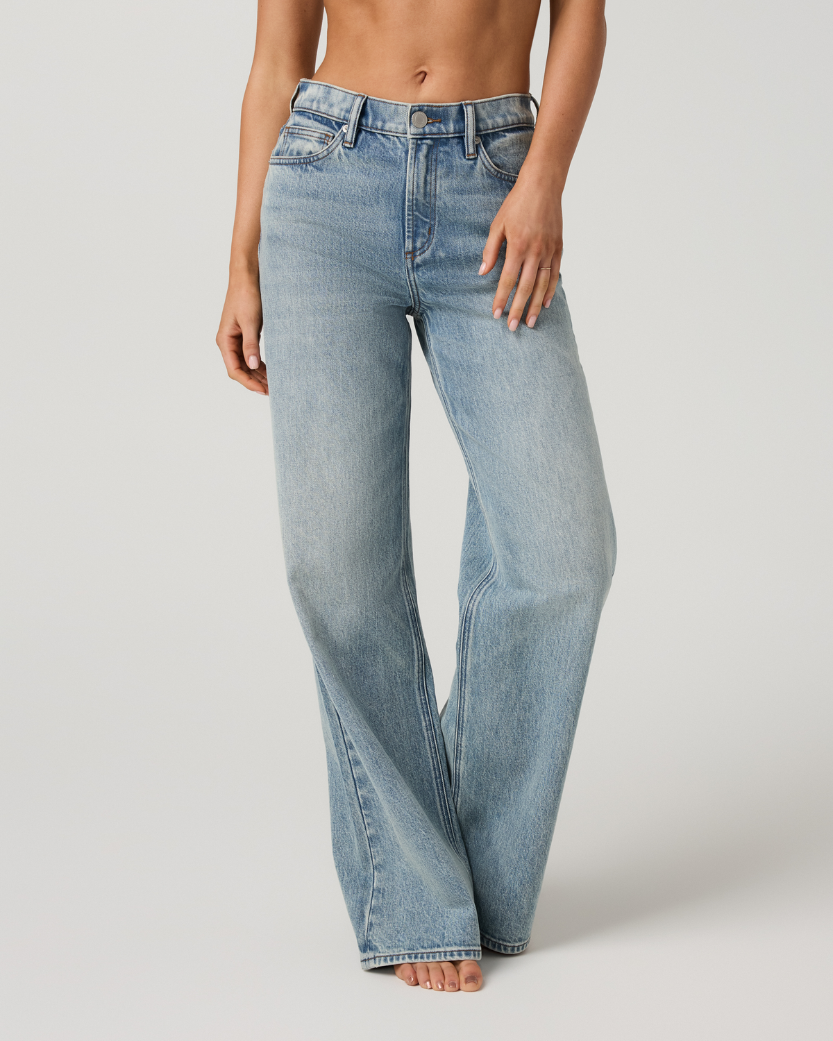 Women's Vuori Vintage Wideleg Jean - US 0569