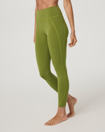 Vuori AllTheFeels™ Linework Legging - US 2266